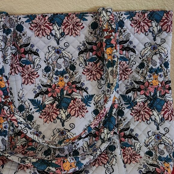 Vera Bradley Harry Potter Herbology Large Vera Tote - Picture 2 of 6